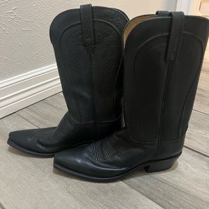 Lucchese boots, black.